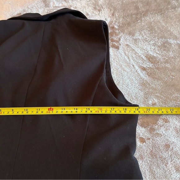 NWT Rachel Zoe sleeveless black blazer vest (women size M) - Picture 8 of 11